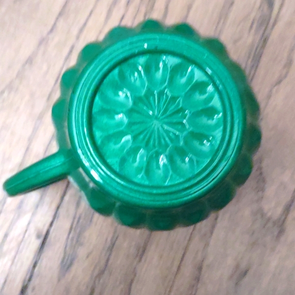 Set of 12 Vintage Jeannette Slick and Sassy Green, Yellow and Blue Cups - Picture 9 of 9